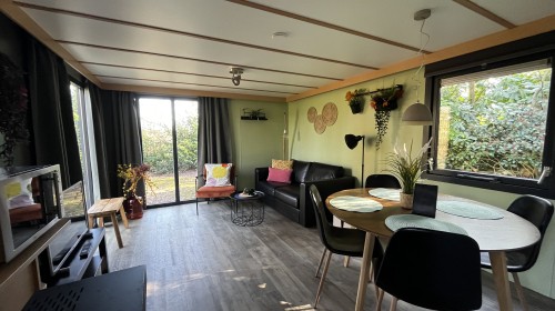 Woonkamer Zomereik