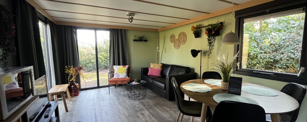 Woonkamer Zomereik