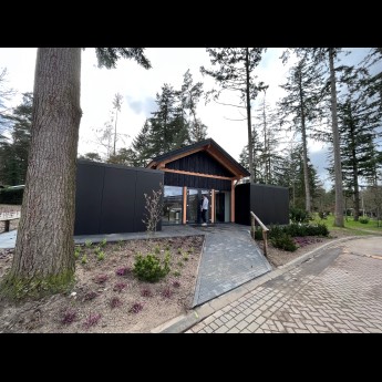Nieuw toiletgebouw.jpg