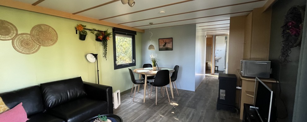 Woonkamer/eettafel Zomereik